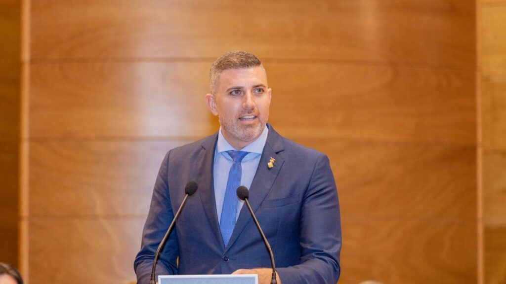 El alcalde de Cullera critica la llamada de Mazón el día de la DANA: «No fue de emergencia» El alcalde de Cullera critica la llamada de Mazón el día de la DANA: «No fue de emergencia»